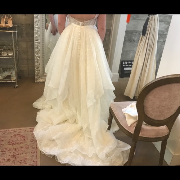 Cielo Wedding gown size 12 - Picture 2 of 5